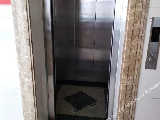Dafucheng Business Hotel - Image 1