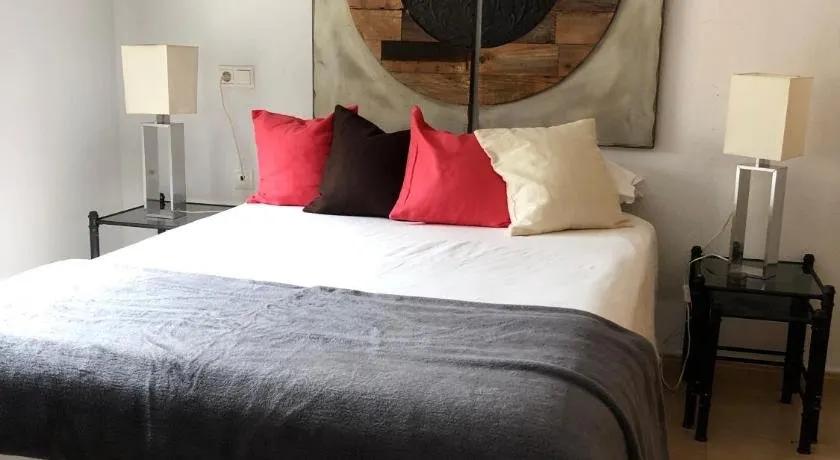 Villa 5 Suites ALICANTE - Image 1
