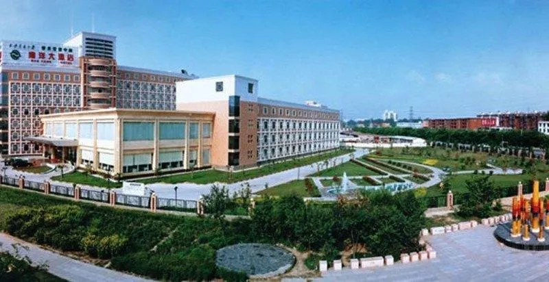 Nanyang Hotel, Jiaotong University, Xi'an (Jiaotong University Qinglong Temple) - Image 1