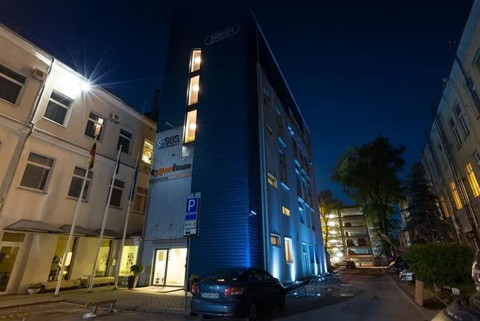 eLoft HOTEL - Image 1
