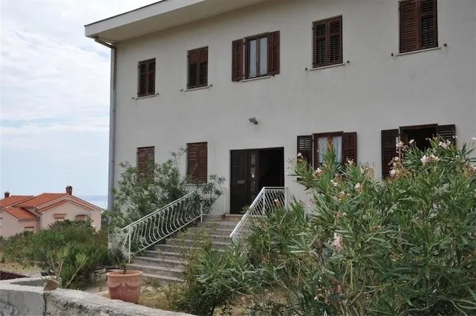 Apartments Zlatka - Image 1