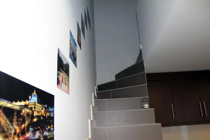 Oporto House 31 - Image 1