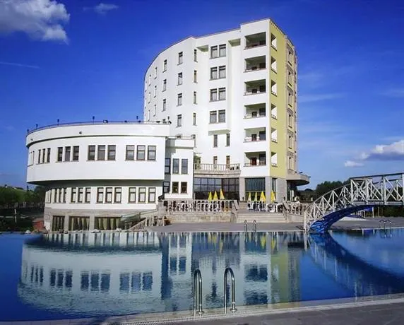 Esenboga Airport Hotel - Image 1