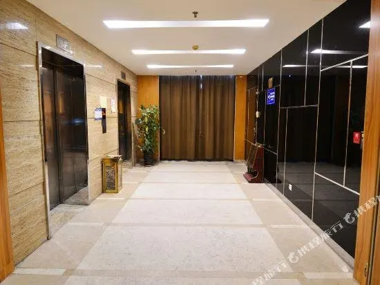 Huadu Yufeng - Image 1