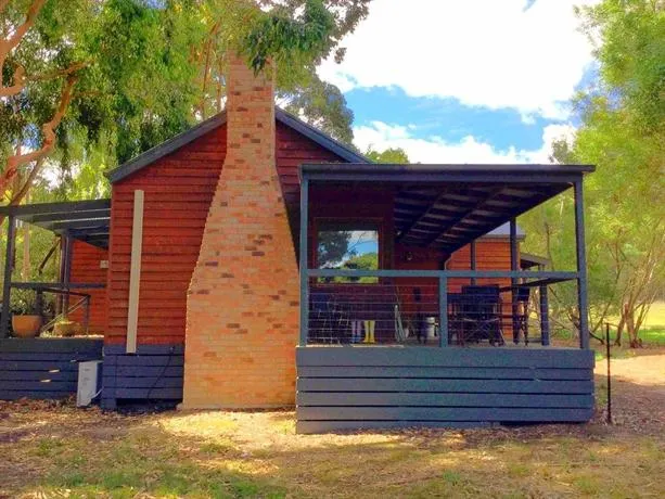 Cedarwood Holiday Park - Image 1
