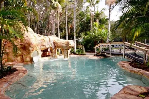Diggers Beach Villa at Aanuka Resort - Image 1