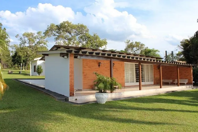 Casa Avaré Represa Jurumirim - Image 1