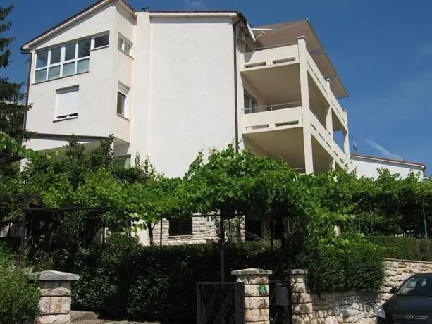 Guest house Zimmer F1 - Image 1