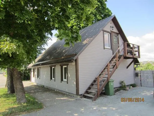 Summertime Housing - Image 1