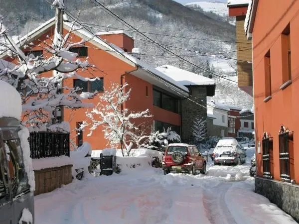 Xabu Hostel - Image 1
