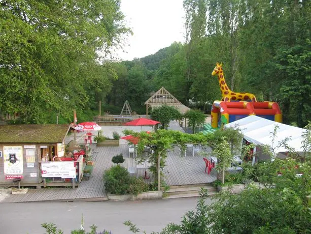 Camping des Rochers des Parcs - Image 1