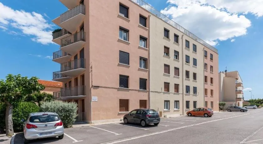 Apartment Solarium - Image 1