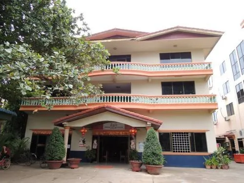 Phnom Pros Hotel - Image 1