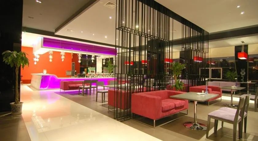 3B Inn Ningbo - Image 1