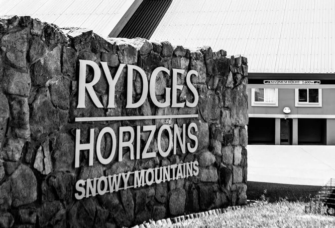 Rydges Horizons Snowy Mountains Jindabyne - Image 1