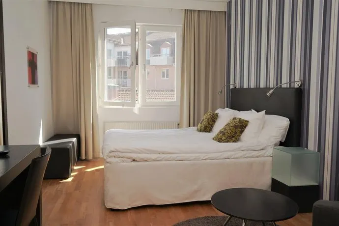 Ja Hotel - Image 1