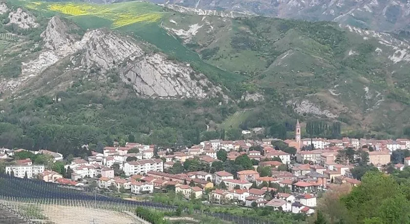 BELLA VISTA - Image 1