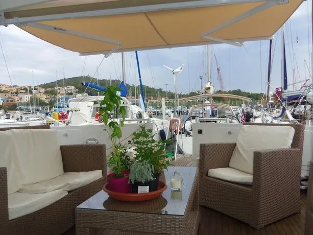 Luxury Yacht Sorry - Image 1