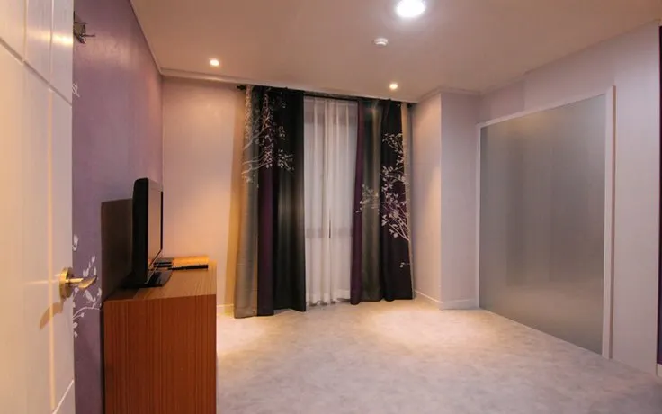 Sokcho Jamjari Motel - Image 1