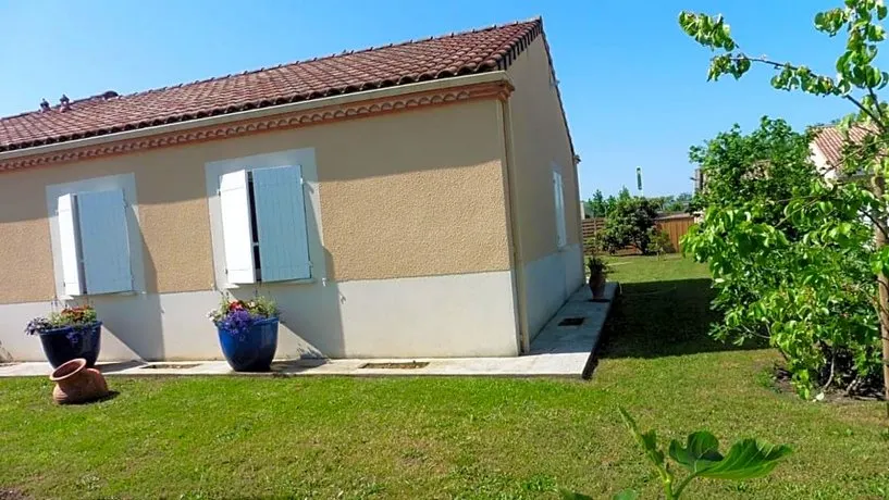 Les Lilas - Image 1