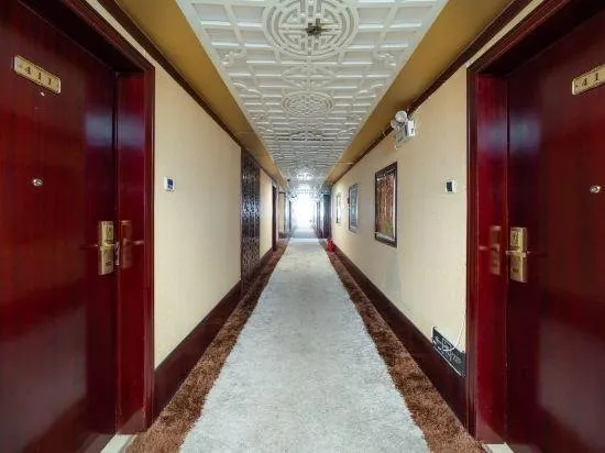 Debao International Hotel - Image 1
