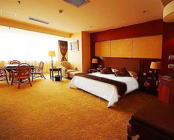 Jiatian International Hotel (Pingdingshan Wanda Plaza) - Image 1