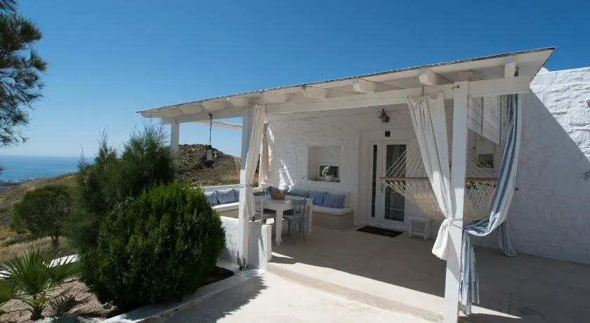3 Paros All Season Villas - Image 1