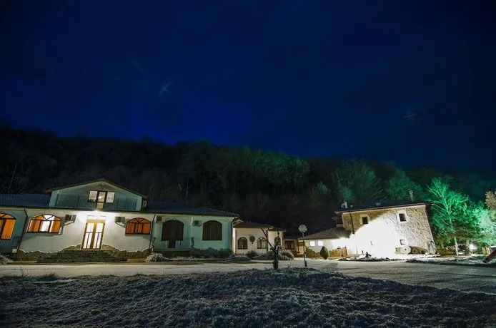 Kolyovite Izvori Hotel - Image 1