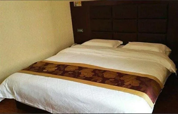 Xianyang Konggang New City Minghao Express Hotel - Image 1