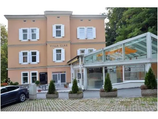 Villa Clar im Park - Image 1