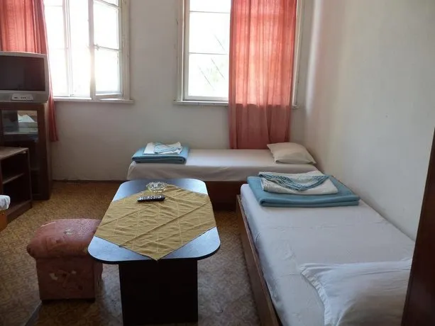 Atia Guest House - Image 1