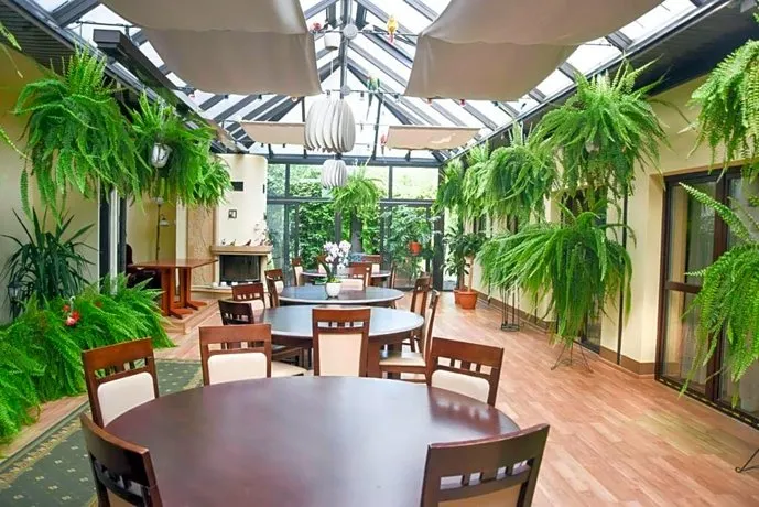 Hotel Leopolis - Image 1