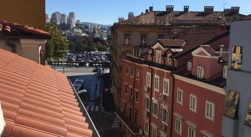 Charming Rijeka city center apartment Renee - Image 1