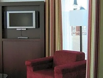 ACARA Das Penthouse-Hotel - Image 1