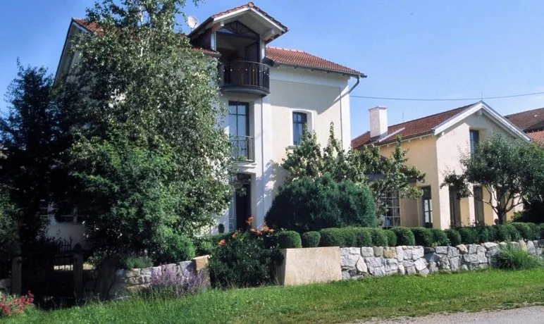 Pension Chiemseevilla - Image 1