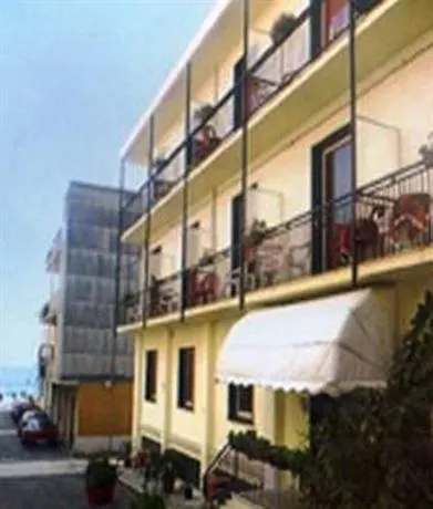 Hotel del Golfo - Image 1