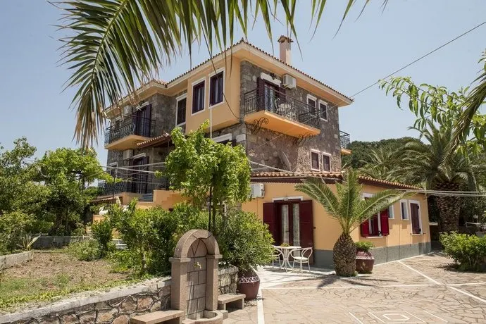 Acropol Guesthouses - Image 1