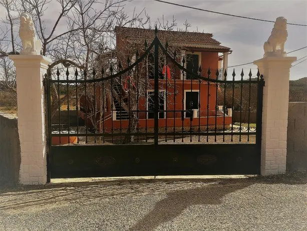 The Lions House Liapades - Image 1