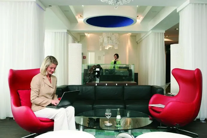 Galerie Design Hotel Bonn, Managed By Maritim Hotels - Image 1