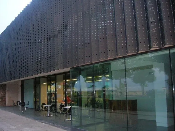 Albergue Casar de Caceres - Image 1