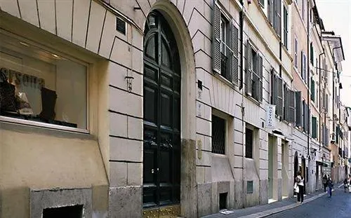 Spagna Royal Suite - Image 1