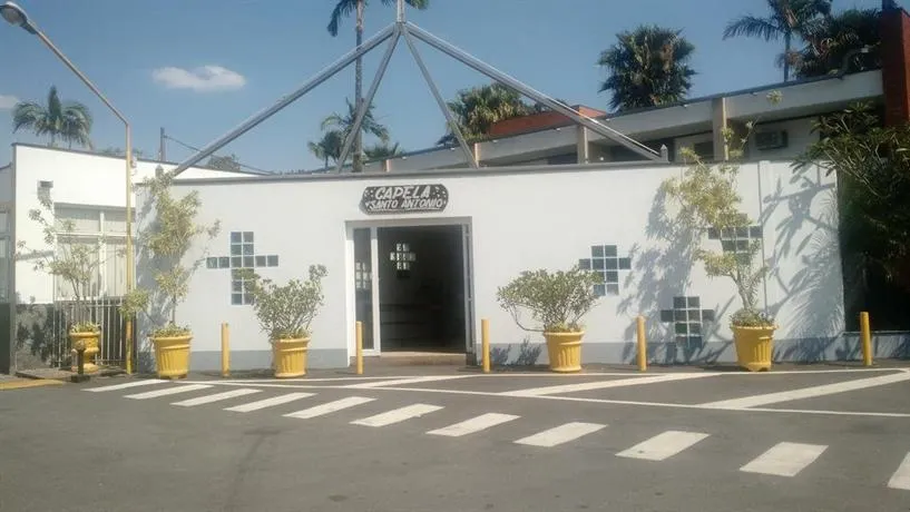 Hotel Lago Azul - Image 1