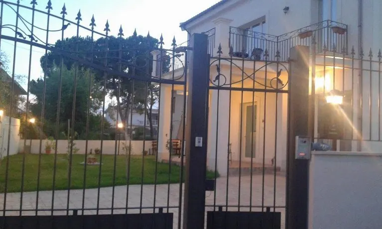 Jardin Sur Mer B&B - Image 1