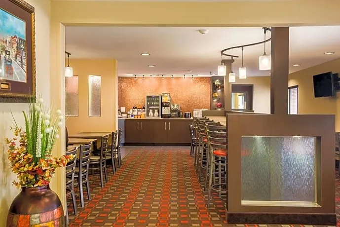 Baymont by Wyndham Fort Smith - Image 1
