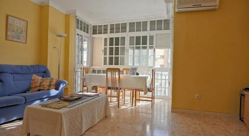 Habitación en casa compartida - Image 1