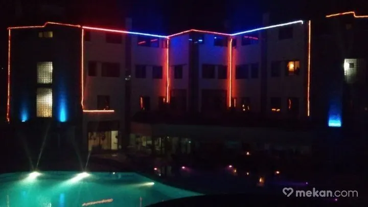 The Penguen Hotel - Image 1