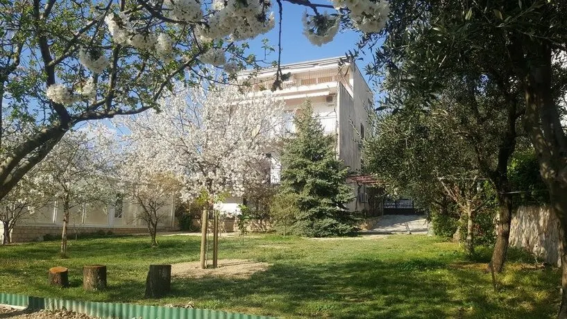 Apartments Arthur - Image 1