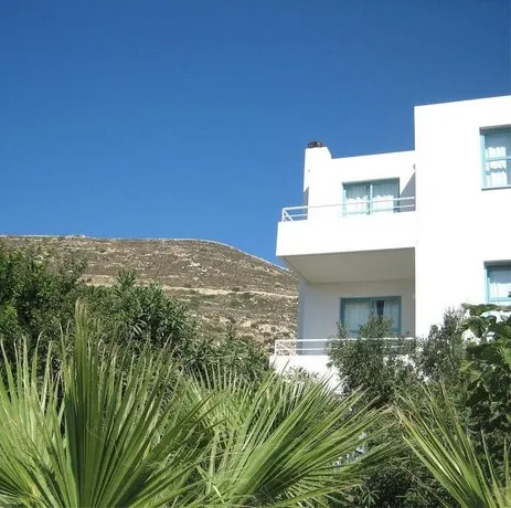 Hotel Plakures - Image 1