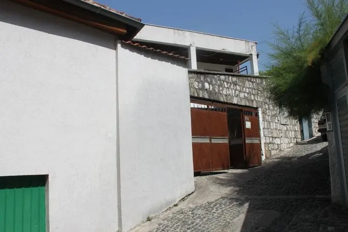 Hostel Nana - Image 1