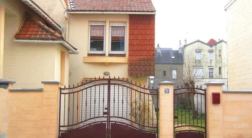 Opale Villa Appartement dans villa architecte 200m de la plage - minimum 2 nuits - Image 1